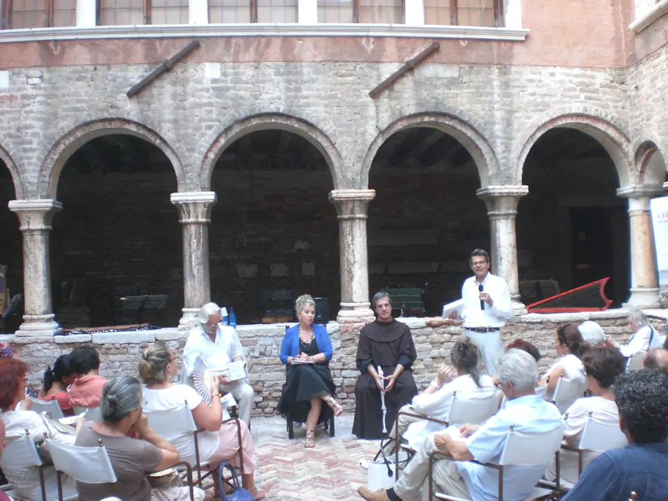 Foto presentazione 23 Luglio 2015, foto 26 di 63
